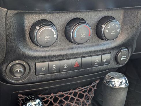 Used 2012 Jeep Wrangler Arctic image 18