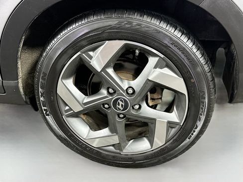 Used 2023 Hyundai Venue SEL w/ Cargo Package FWD image 28