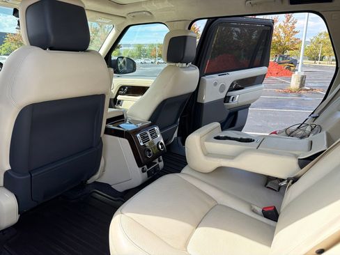 Used 2020 Land Rover Range Rover Long Wheelbase HSE AWD/4WD image 12