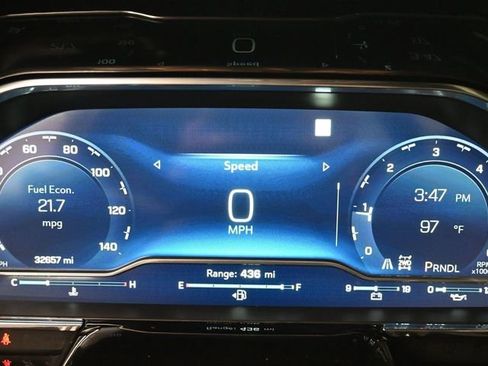 Used 2023 Chevrolet Silverado 1500 RST w/ Z71 Off-Road Package image 12