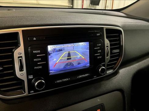 Used 2017 Kia Sportage LX image 24