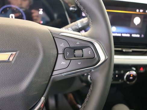 New 2026 Chevrolet Trax LT w/ LT Convenience Package image 16