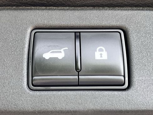 Used 2024 Nissan Rogue SV AWD/4WD image 28
