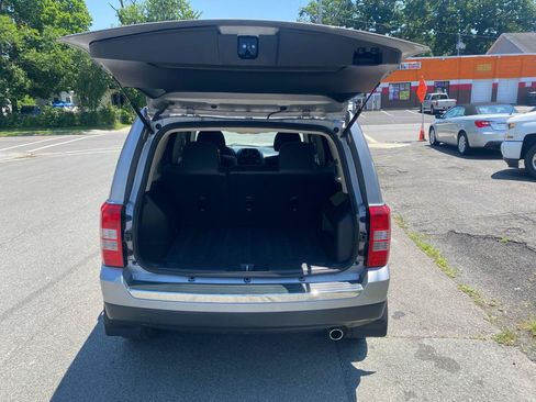 Used 2017 Jeep Patriot High Altitude AWD/4WD image 19