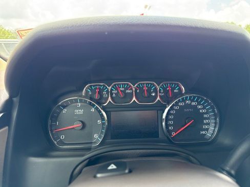Used 2018 GMC Yukon SLT w/ Open Road Package RWD image 32