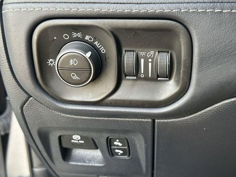 Used 2022 RAM 1500 Limited image 17