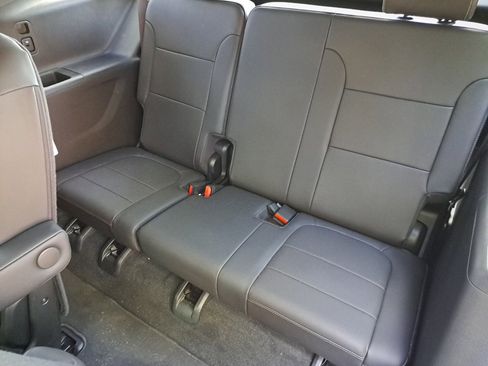 Certified 2023 Chevrolet Traverse Premier image 13