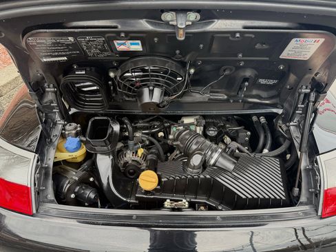 Used 2002 Porsche 911 Carrera image 16