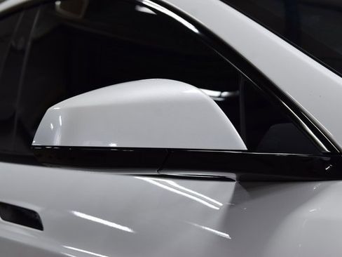 Used 2021 Tesla Model S Plaid image 17