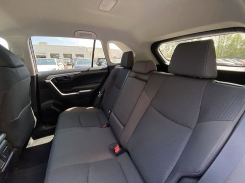 Used 2025 Toyota RAV4 LE AWD/4WD image 26