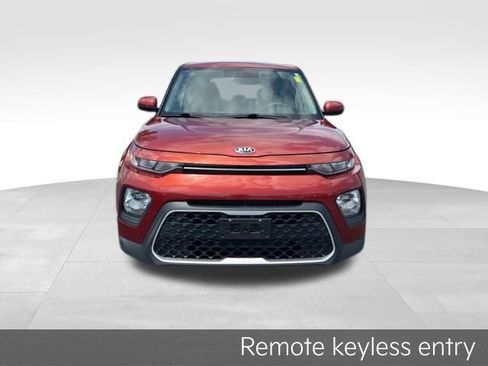 Certified 2021 Kia Soul LX FWD image 3