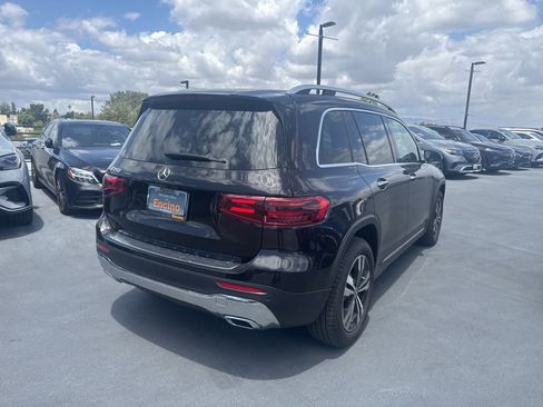 Used 2025 Mercedes-Benz GLB 250 image 5