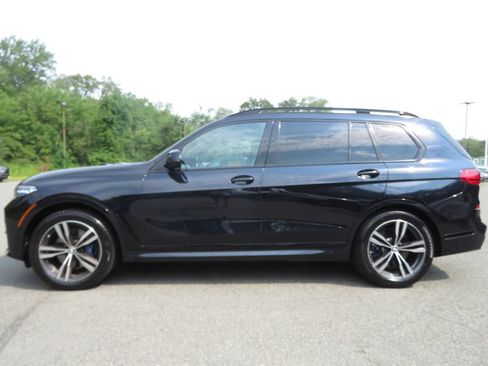 Used 2022 BMW X7 M50i w/ Dynamic Handling Package AWD/4WD image 8