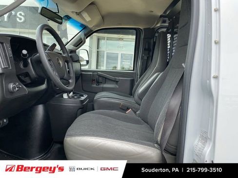 Certified 2024 Chevrolet Express 2500 w/ Driver Convenience Package RWD image 8