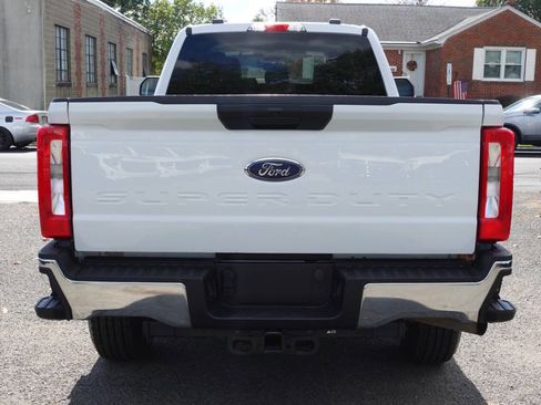 Used 2023 Ford F250 XLT AWD/4WD image 9