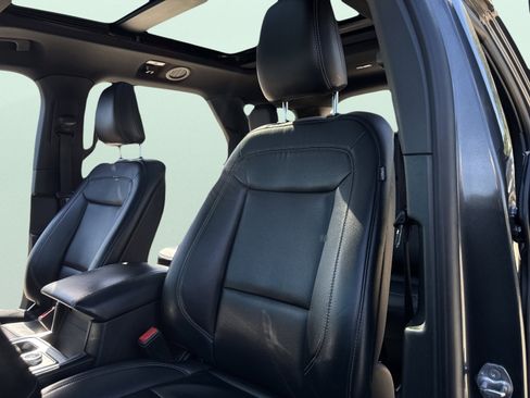 Used 2020 Ford Explorer XLT w/ Equipment Group 202A image 17