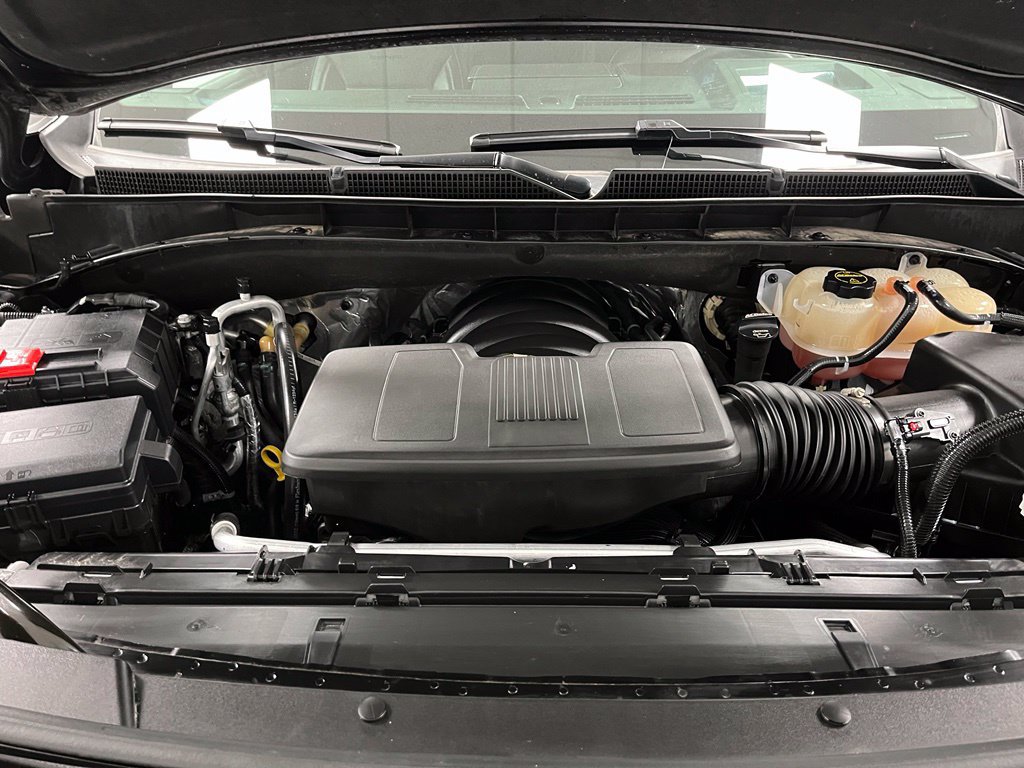 Used 2025 GMC Yukon XL Denali AWD/4WD image 59