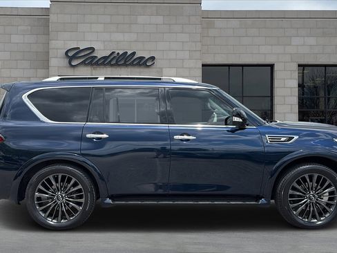 Used 2021 INFINITI QX80 Premium Select w/ All-Season Package AWD/4WD image 2