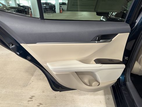 Used 2021 Toyota Camry LE image 13