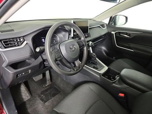 Used 2025 Toyota RAV4 XLE image 14