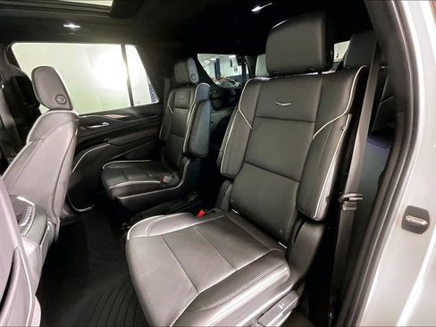 Used 2021 Cadillac Escalade Sport w/ Driver Assist Tech Package AWD/4WD image 34