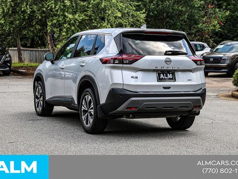 Used 2023 Nissan Rogue SV FWD image 9