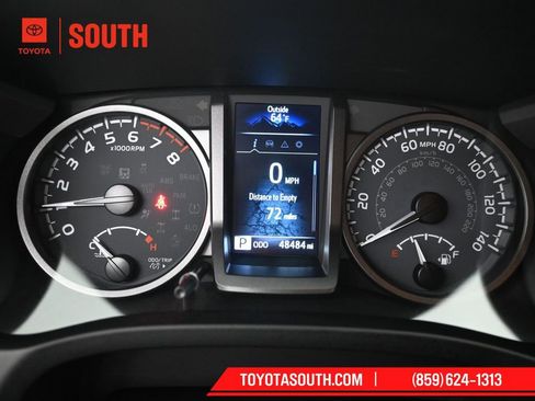 Used 2022 Toyota Tacoma TRD Sport image 12