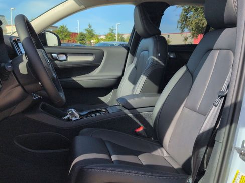 New 2026 Volvo XC40 B5 Plus w/ Protection Package Premier image 13