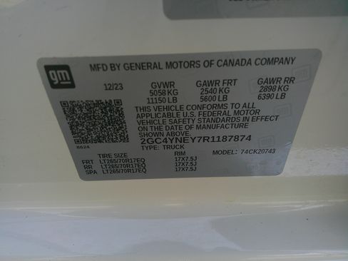 Used 2024 Chevrolet Silverado 2500 LT w/ Convenience Package image 35