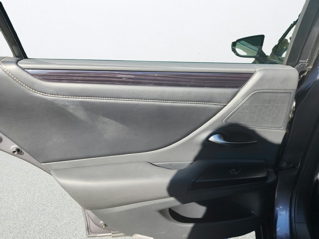 Used 2021 Lexus ES 300h w/ Premium Package FWD image 24