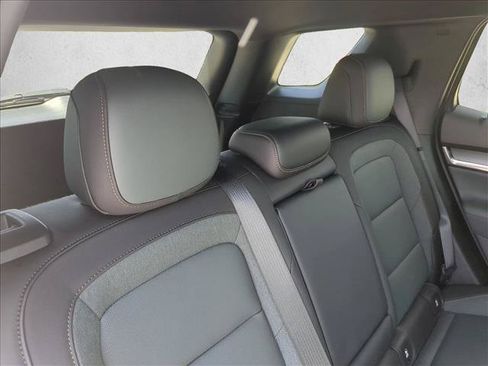 Used 2026 GMC Terrain AT4 w/ Technology Package II AWD/4WD image 19
