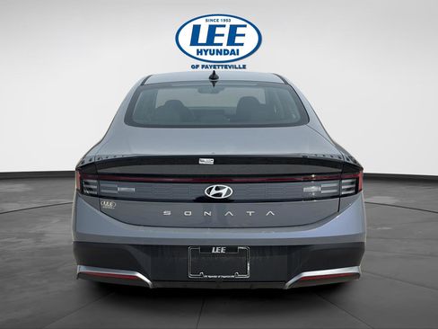 New 2026 Hyundai Sonata SE FWD image 6