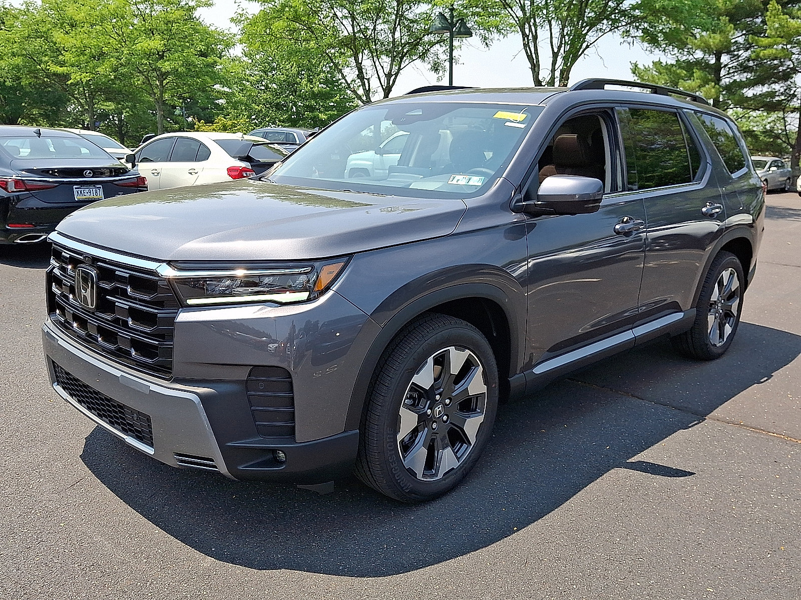 New 2026 Honda Pilot Elite image 2