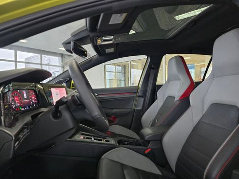 Used 2022 Volkswagen GTI Autobahn image 23