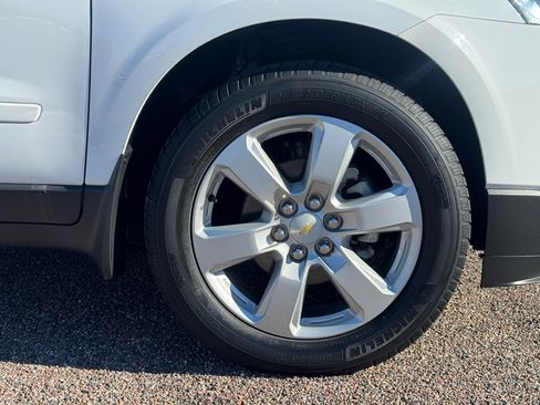 Used 2017 Chevrolet Traverse LT w/ Style and Technology Package image 15