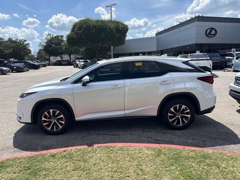 Used 2022 Lexus RX 350 FWD w/ Premium Package image 2