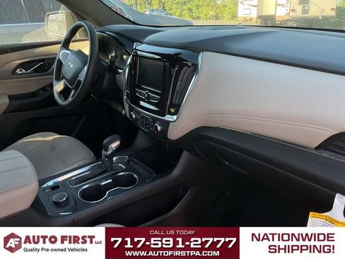 Used 2023 Chevrolet Traverse LS AWD/4WD image 11