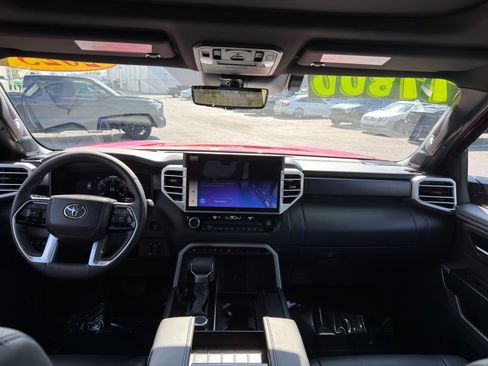 Used 2025 Toyota Sequoia Platinum image 33