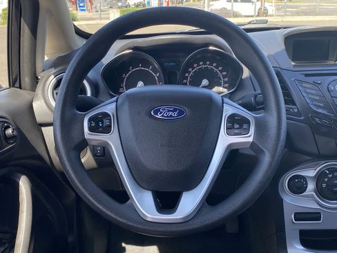 Used 2018 Ford Fiesta SE image 14