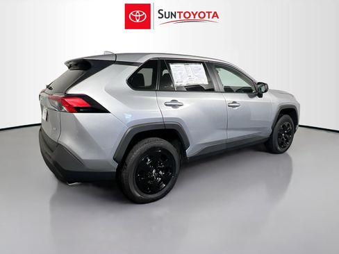 Used 2025 Toyota RAV4 LE image 4