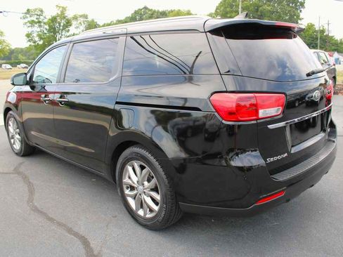 Used 2019 Kia Sedona EX FWD image 8