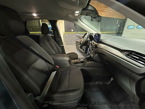 Used 2025 Ford Escape Active AWD/4WD image 21