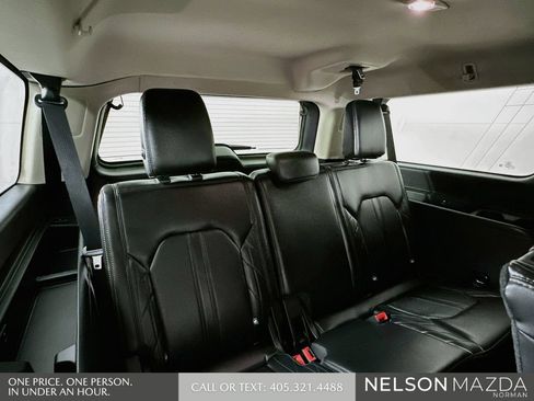 Used 2018 Ford Expedition Max Platinum RWD image 30