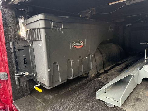 Used 2024 RAM 2500 Limited image 8