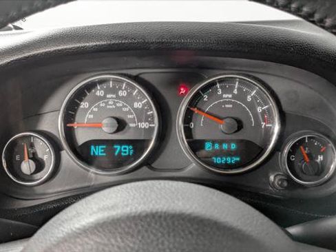 Used 2015 Jeep Wrangler Unlimited Sport w/ Quick Order Package 24S AWD/4WD image 22