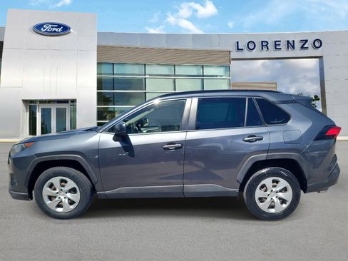 Used 2019 Toyota RAV4 LE FWD image 8