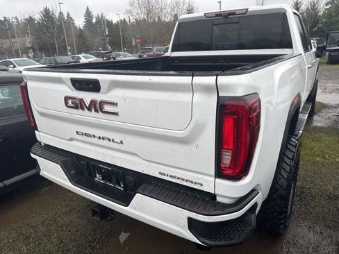 Used 2020 GMC Sierra 2500 Denali w/ Denali Ultimate Package image 12