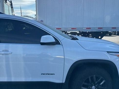 Used 2019 GMC Acadia SLT image 49