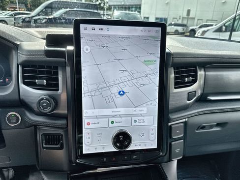 Used 2024 Ford F150 Lightning Flash image 24