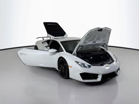 Used 2018 Lamborghini Huracan LP 580-2 RWD image 39